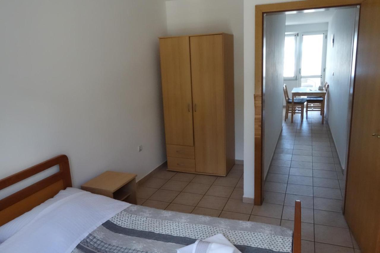 Apartments Obradovic Dramalj Exterior foto